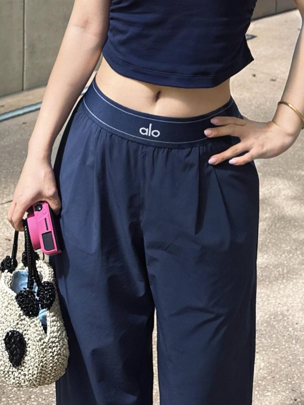 🧊ALO Yoga NWT Navy Suit Up Wide Leg Trouser👖30" Inseam Regular - Picture 4 of 10